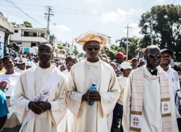 Haïti: Entente malsaine avec la PNH? Trois des neuf otages religieux libérés par le gang “400 Marozo” !