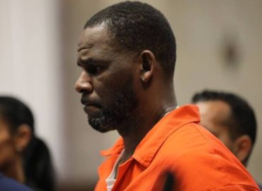 USA: le chanteur R. Kelly reconnu coupable de plusieurs crimes sexuels