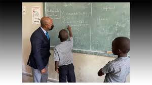 En attendant la mise en place pour la fondation de l’école haytienne, supportons l’application de la réforme tirée du Pacte National sur l’Éducation !