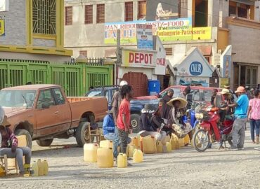 Ayiti-Kriz Gaz : Komin PòdePè an Alèt Wouj