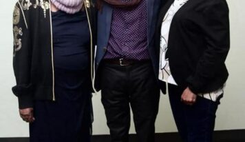 NOUS NE SOMMES RIEN. NOUS SOMMES TOUS ÉGAUX. ARRÊTONS NOTRE ARROGANCE HUMAINE.