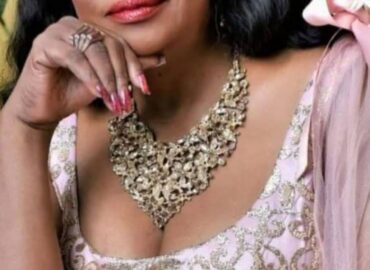 ANNA PIERRE, LA VOIX DE « VINN METE SUK SOU BONBON’ M », EST MORTE, ET LA SOCIÉTÉ QUI L’A UTILISÉE, OUBLIÉE, PUIS COURONNÉE APRÈS COUP, FAIT SEMBLANT DE PLEURER.