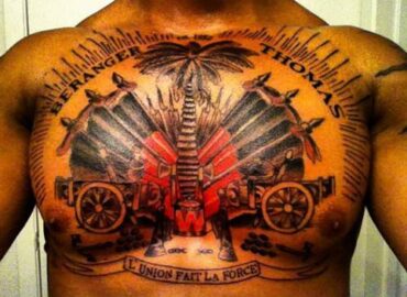 TATOUAGES, FOI ET HYPOCRISIE : QUAND LES RELIGIEUX MODERNES JOUENT À GRATTER LA PEAU DE DIEU….