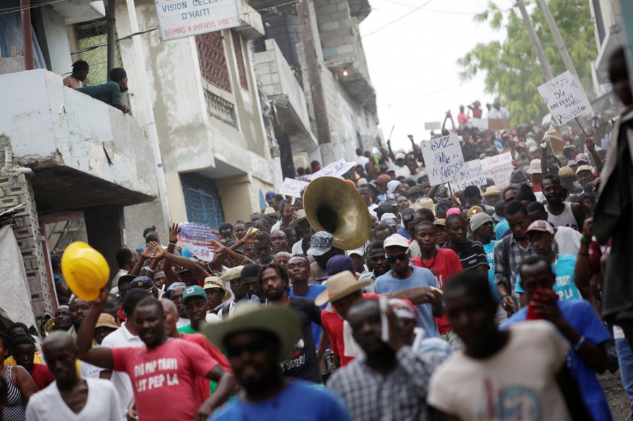 1217208-partisans-parti-politique-fanmi-lavalas || La Presse