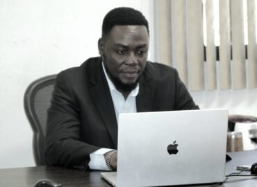 7 FÉVRIER 2026: L’ÉCHEC DE LA TRANSITION ET LA FRAGILISATION DE L’ÉTATUNE DATE SYMBOLIQUE DÉTOURNÉE DE SA PORTÉE